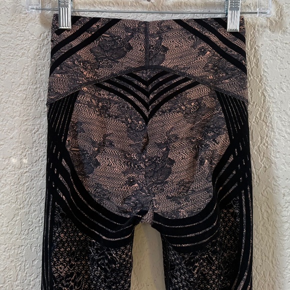 Savage X Fenty Leggings Lace High Rise Athleisure Sporty Black Small - Picture 7 of 12